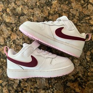 Brand new toddler size 8 nike court boroughs